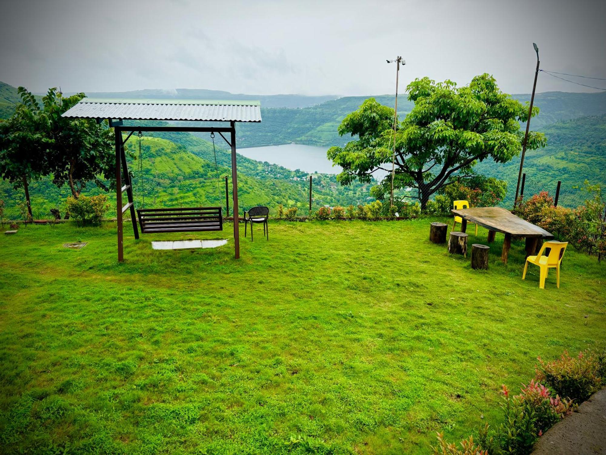 Paramount 3 Ac Bedrooms Hall Garden With Lake View Panchgani Exterior foto