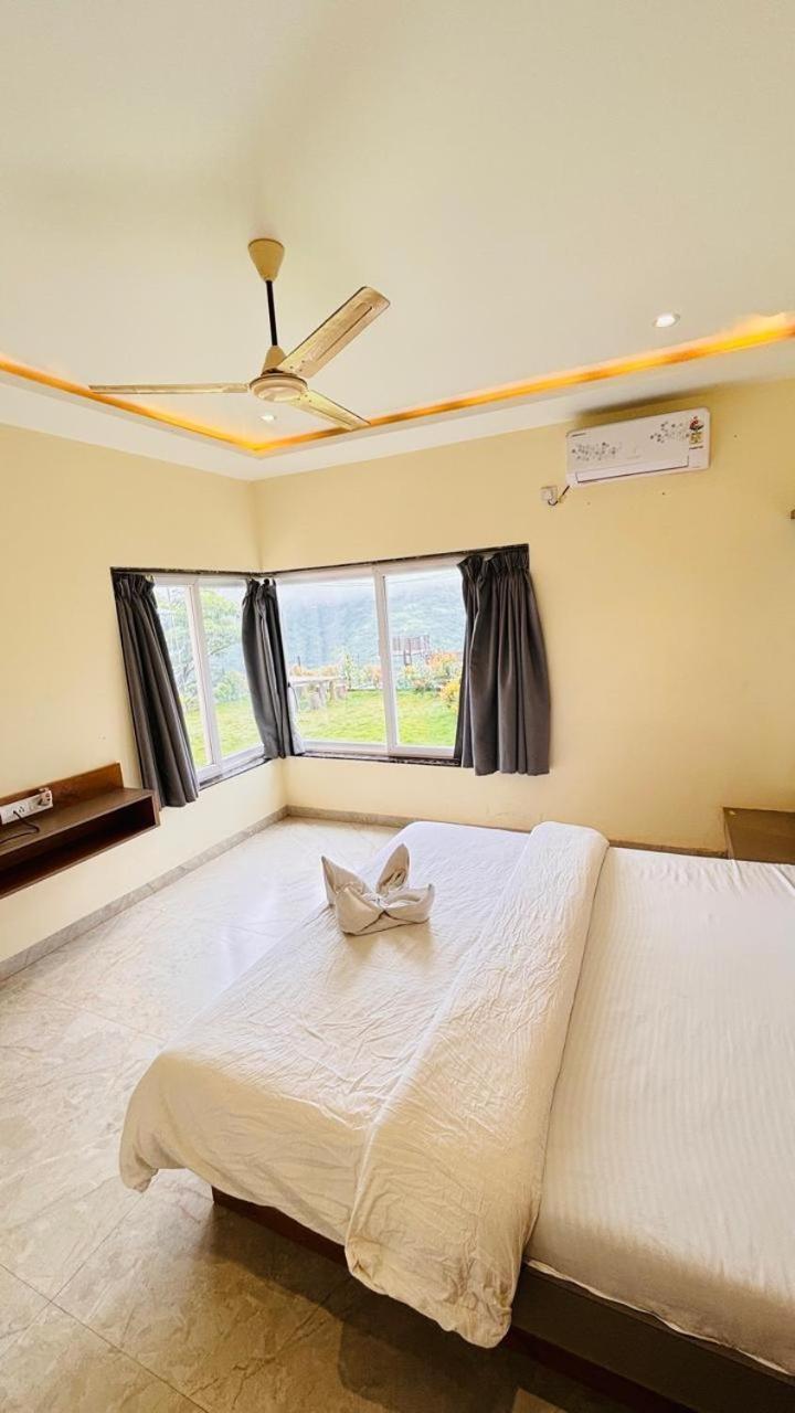 Paramount 3 Ac Bedrooms Hall Garden With Lake View Panchgani Exterior foto