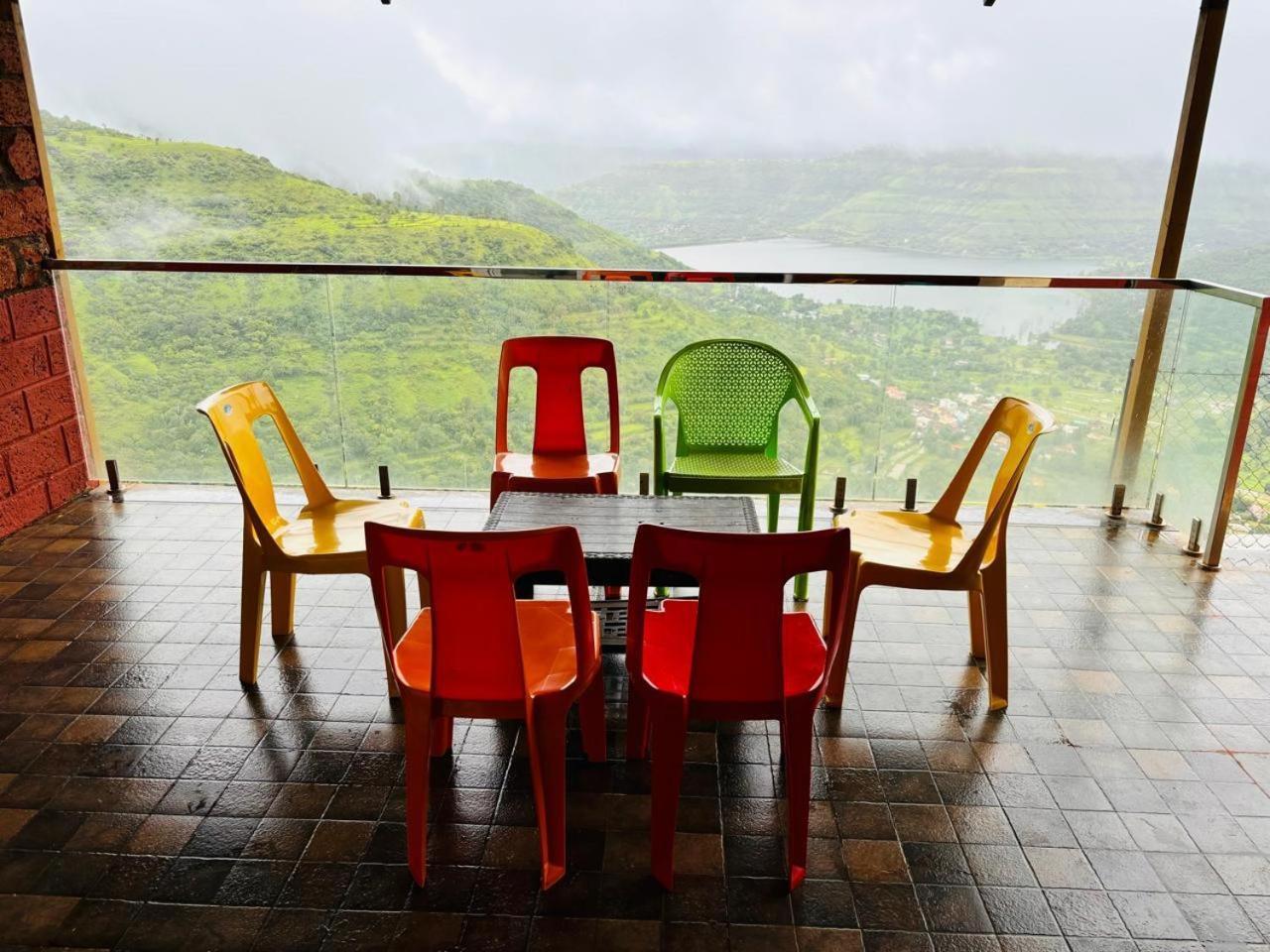 Paramount 3 Ac Bedrooms Hall Garden With Lake View Panchgani Exterior foto