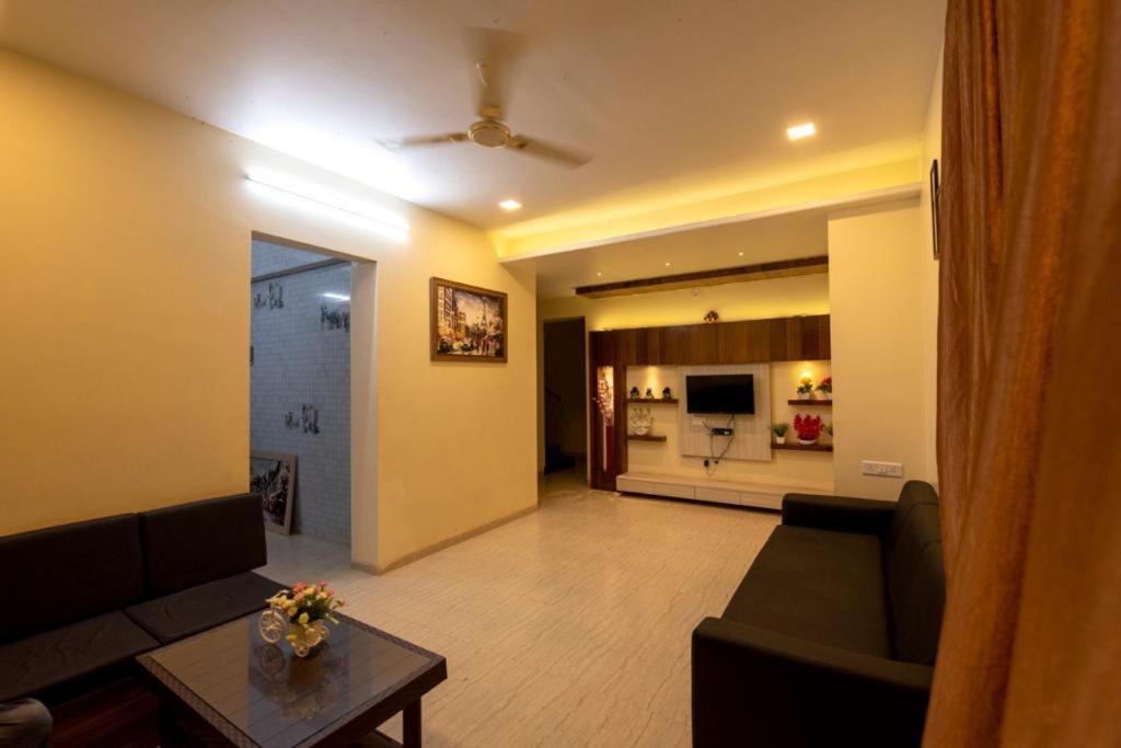 Paramount 3 Ac Bedrooms Hall Garden With Lake View Panchgani Exterior foto