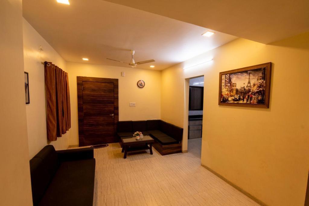 Paramount 3 Ac Bedrooms Hall Garden With Lake View Panchgani Exterior foto